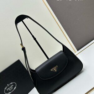 Prada  Full leather shoulder bag  black